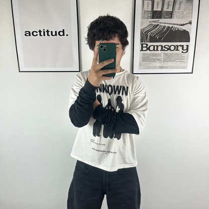 Remera Doble Manga "Unkown"