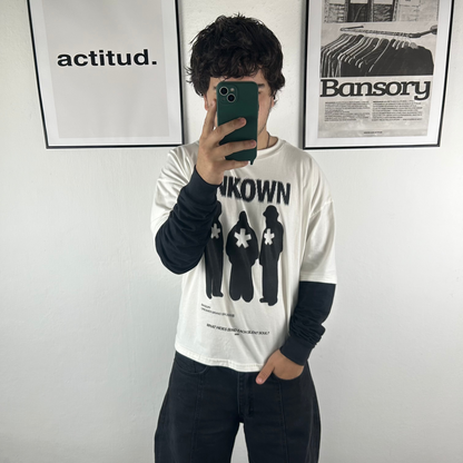 Remera Doble Manga "Unkown"